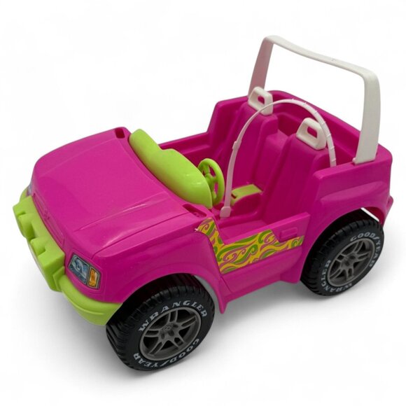 1999 Barbie Pink & Green Jeep Wrangler Convertible Toy With Goodyear Tires By Ma - Picture 1 of 8